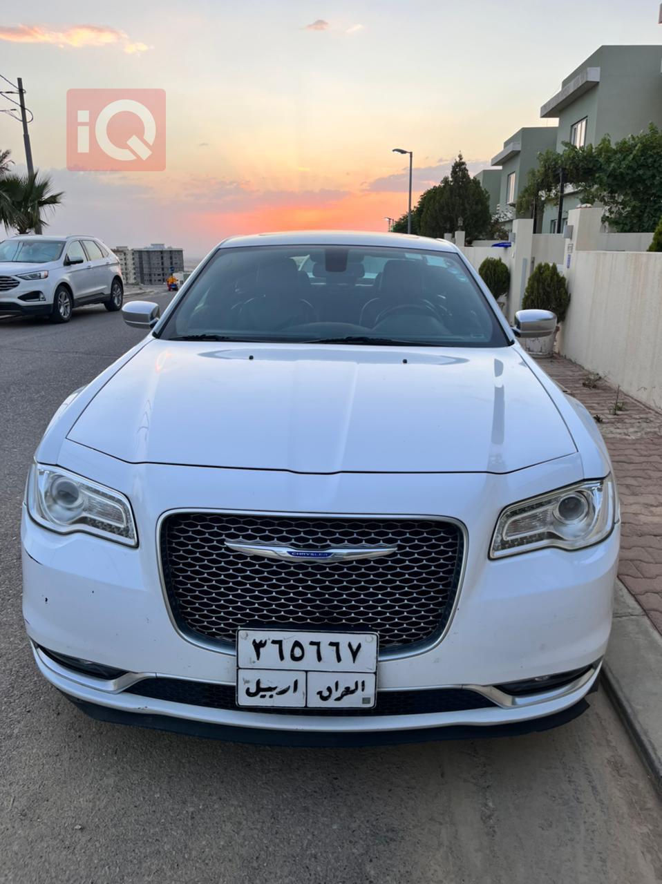 كرايسلر 300